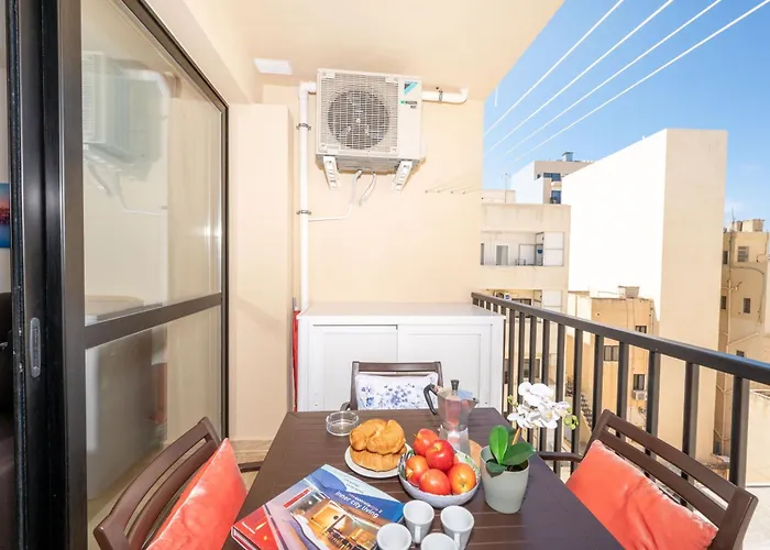 Sea Bliss Apartments With Terrace Just Off Seafront In St Paul\'S Bay - By Getawaysmalta